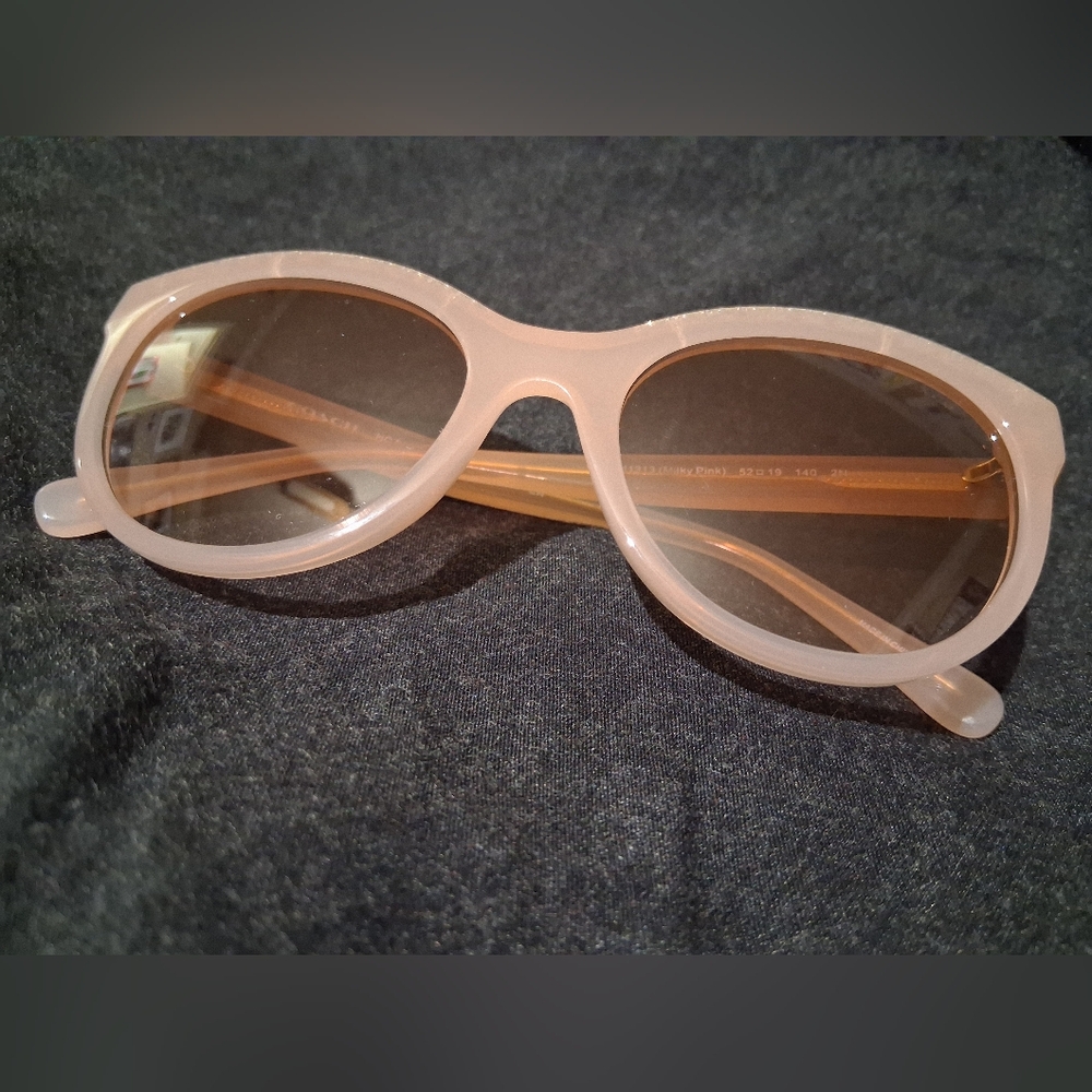 Round Nude Women’s Sunglasses with Gold Chain Accent - Picture 6 of 7